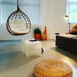 Loft Industrial Con Cine Y Diseno
