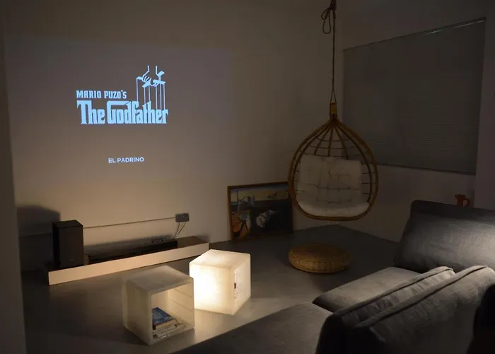 Loft Industrial Con Cine Y Diseno Lägenhet *