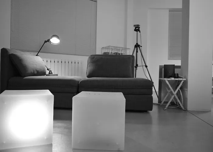 Loft Industrial Con Cine Y Diseno Apartmán