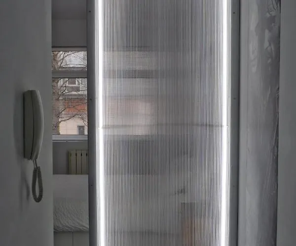 Loft Industrial Con Cine Y Diseno *